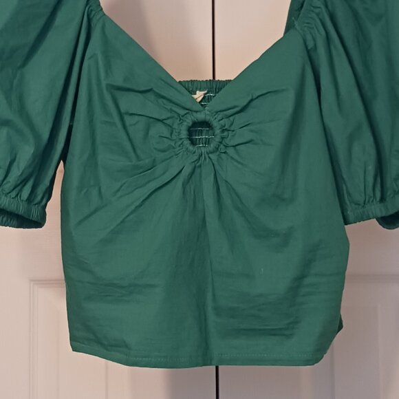 #95 3/$18 - Sim & Sam Green Short Sleeve Top Size L - Picture 6 of 8